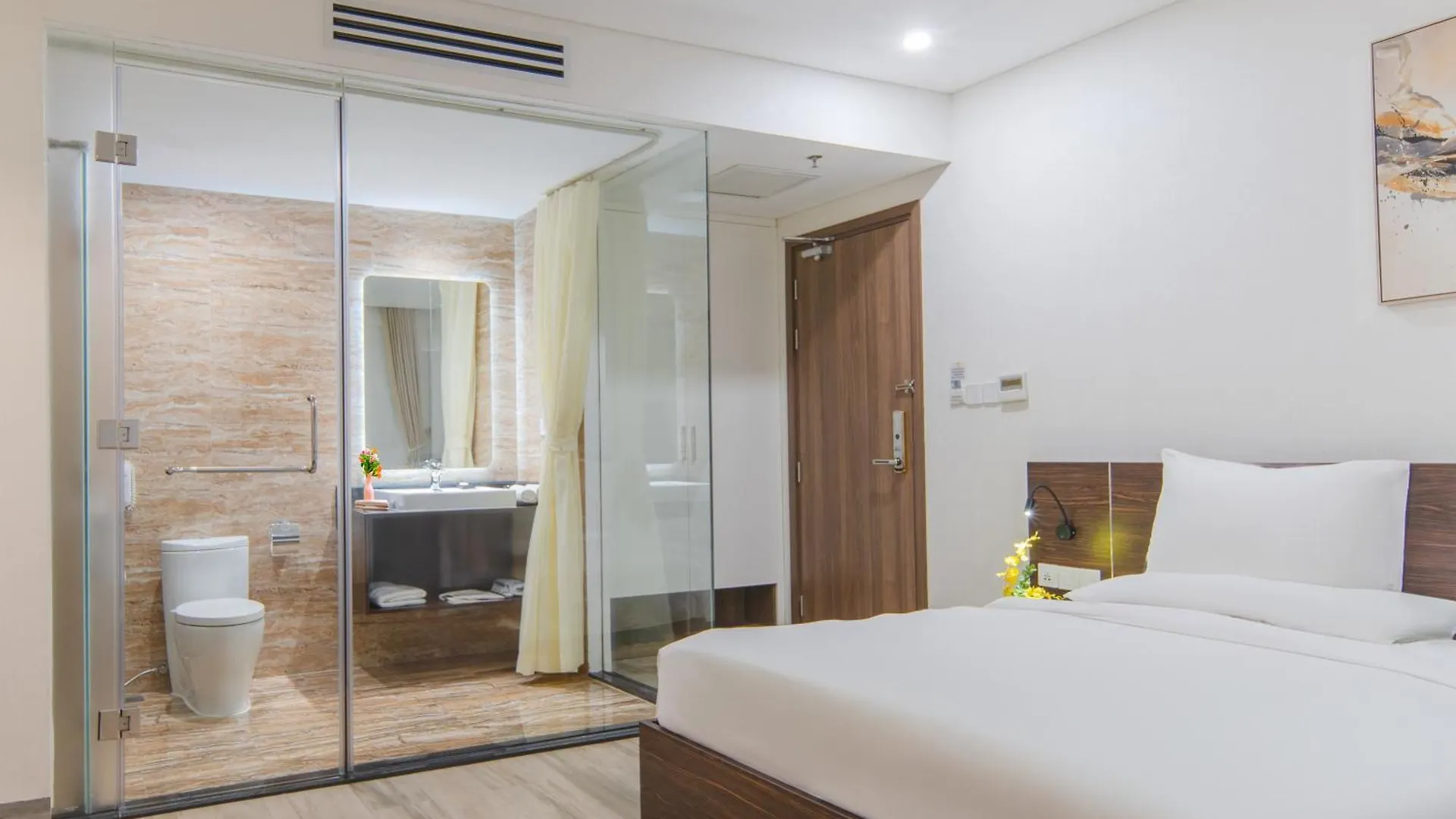 Emerald Bay Hotel & Spa Nha Trang Vietnam